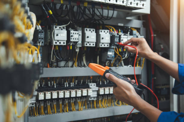 Best Emergency Electrician Near Me  in Ashwaubenon, WI